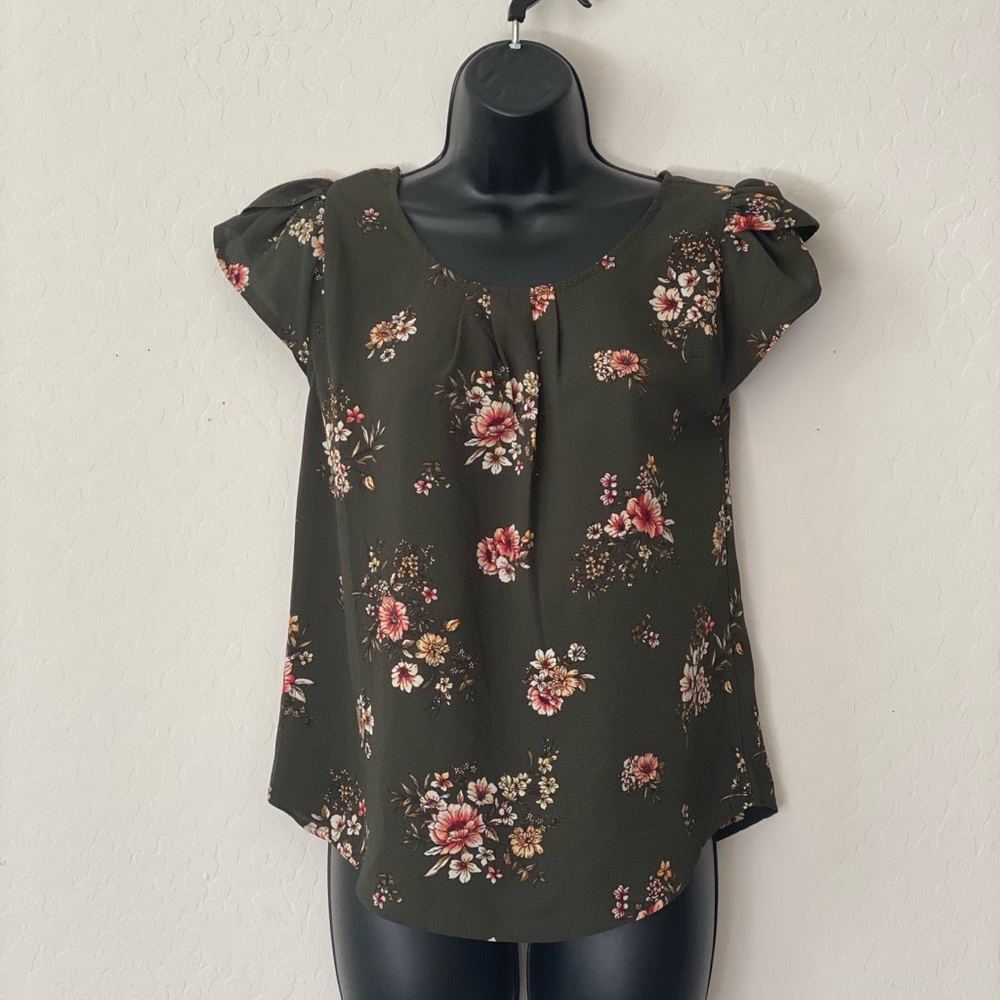 Green Floral Top
